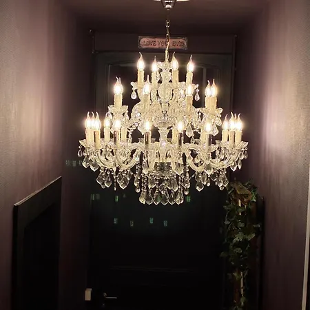 La Muse Ment - La Valtesse De La Bigne Bed & Breakfast 3*