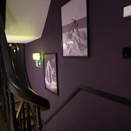 La Muse Ment - La Valtesse De La Bigne Bed & Breakfast 3*